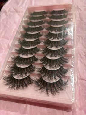 Dramatic Black Fluffy False Eyelash Multipack